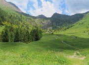 66 Rientriamo alle Baite di Mezzeno sotto il caldo sole meridiano